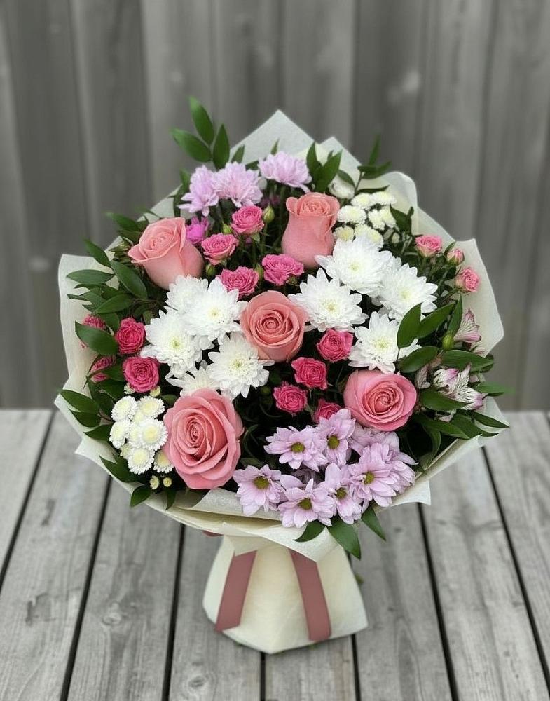 Букет цветов из: Альстромерии, Гвоздики, Розы и Хризантемы в Левково