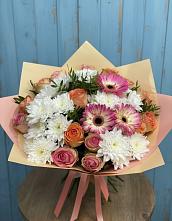 Букет цветов из:  Розы, Герберы и Хризантемы в Левково