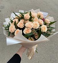 Букет Кремовые розы Латте в Левково