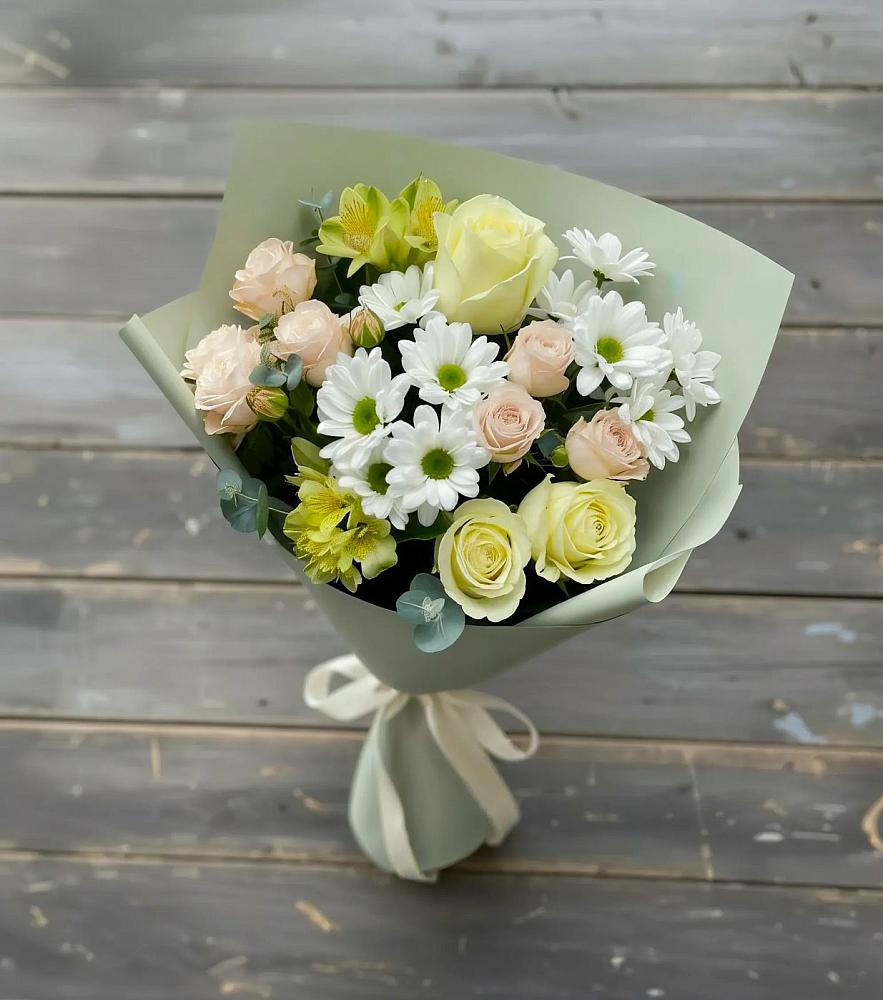 Букет цветов из: Альстромерии, Розы и Хризантемы в Левково