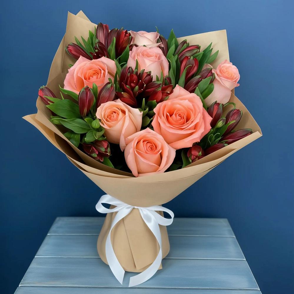 Букет цветов из: Розы и Альстромерии в Левково