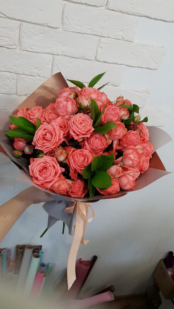 Букет цветов из: Розы в Левково