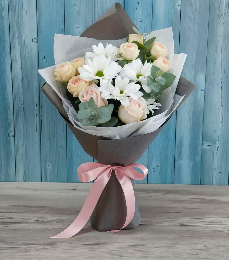 Букет цветов из: Хризантемы и Розы в Левково