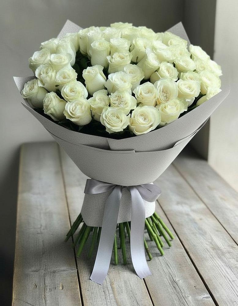 Букет 35 Белых роз в Левково