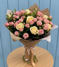 Букет цветов из:  Розы в Левково