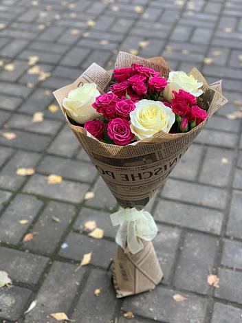 Букет цветов из: Розы в Левково