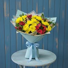 Букет цветов из:  Альстромерии и Хризантемы #REPLACE_PRED# Левково