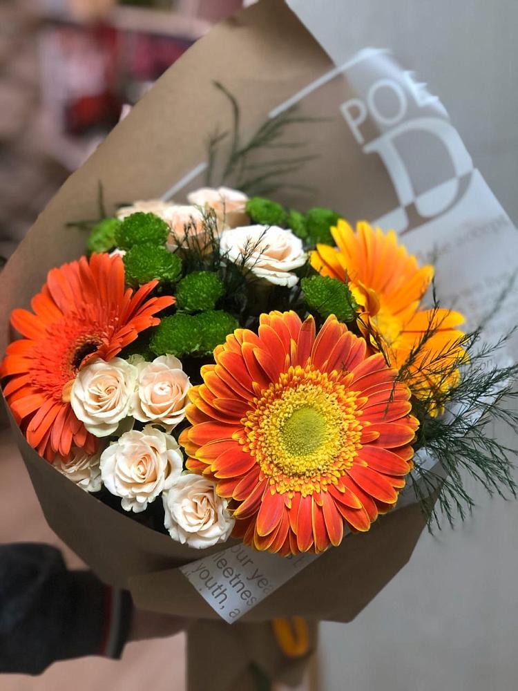 Букет цветов из: Герберы, Хризантемы и Розы в Левково