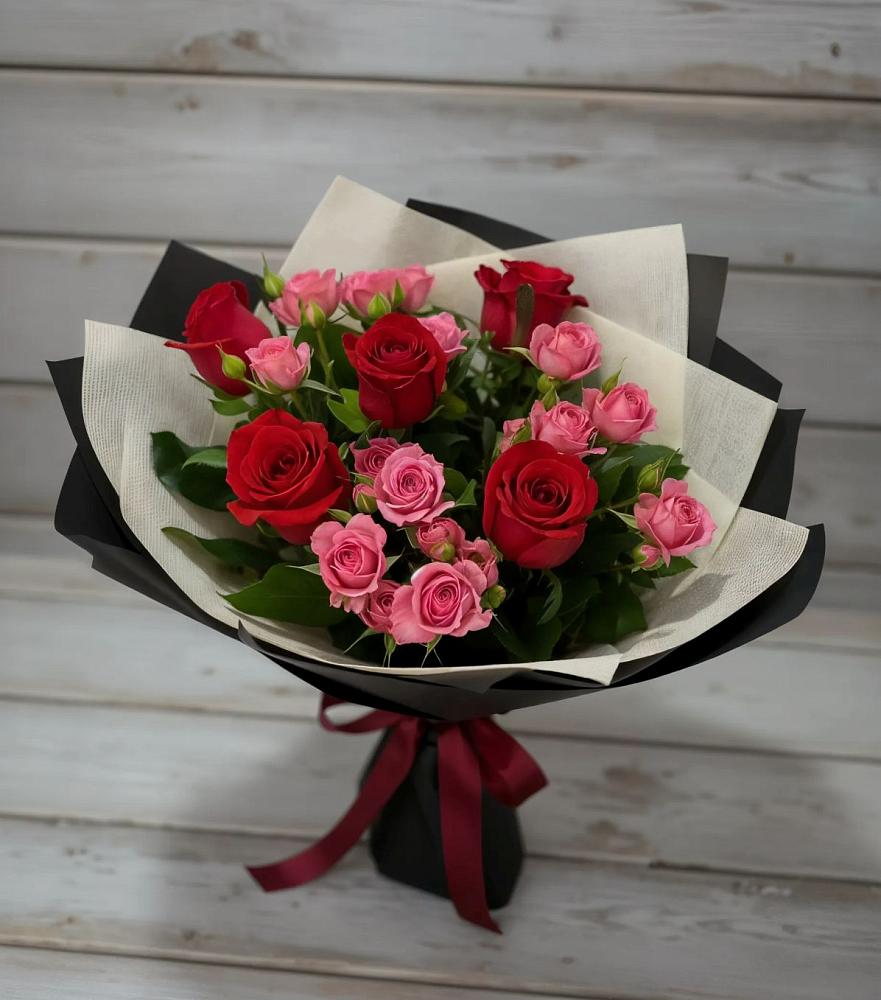 Букет цветов из: Розы в Левково